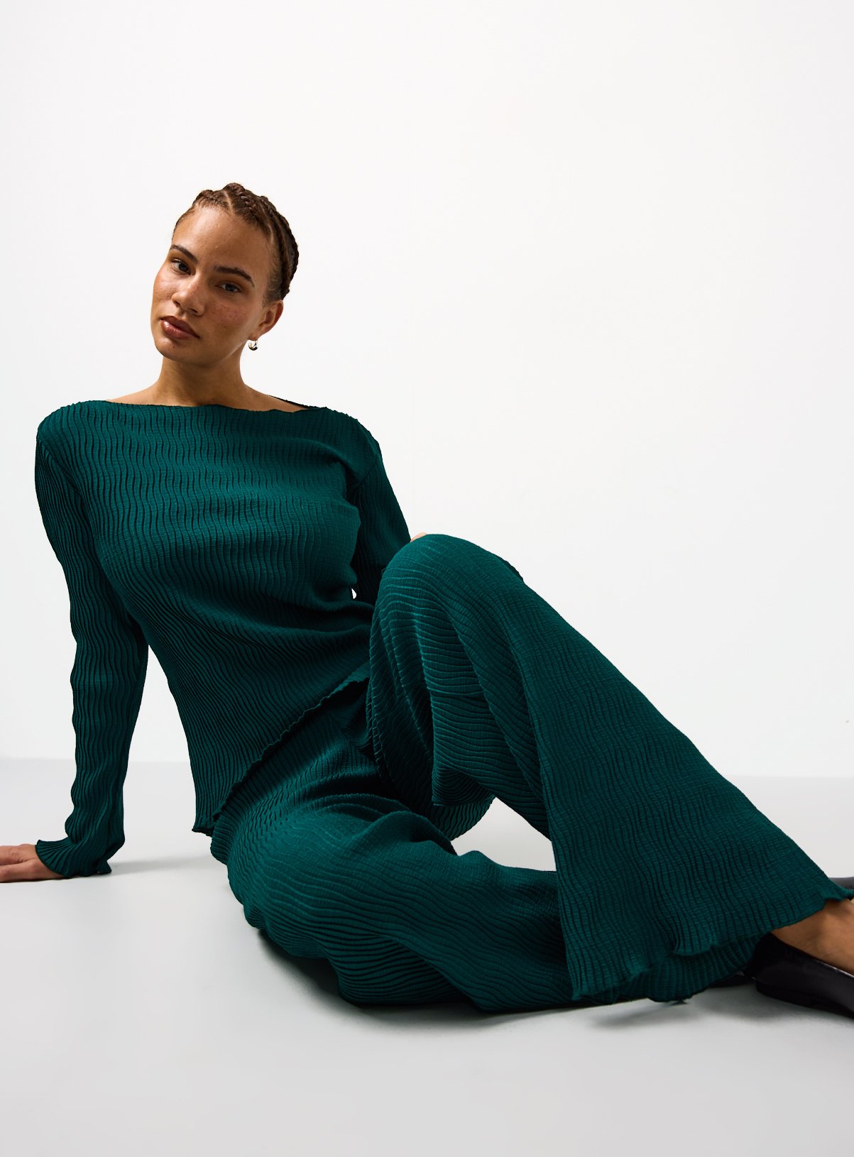 Green Plisse Co-ord Wide Leg Trousers 24 - Image 2 thumbnail